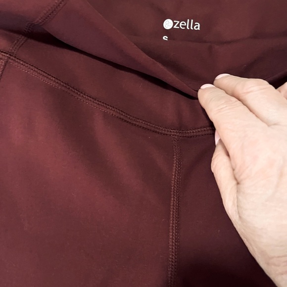 NWOT ZELLA LEGGINGS - Picture 2 of 3